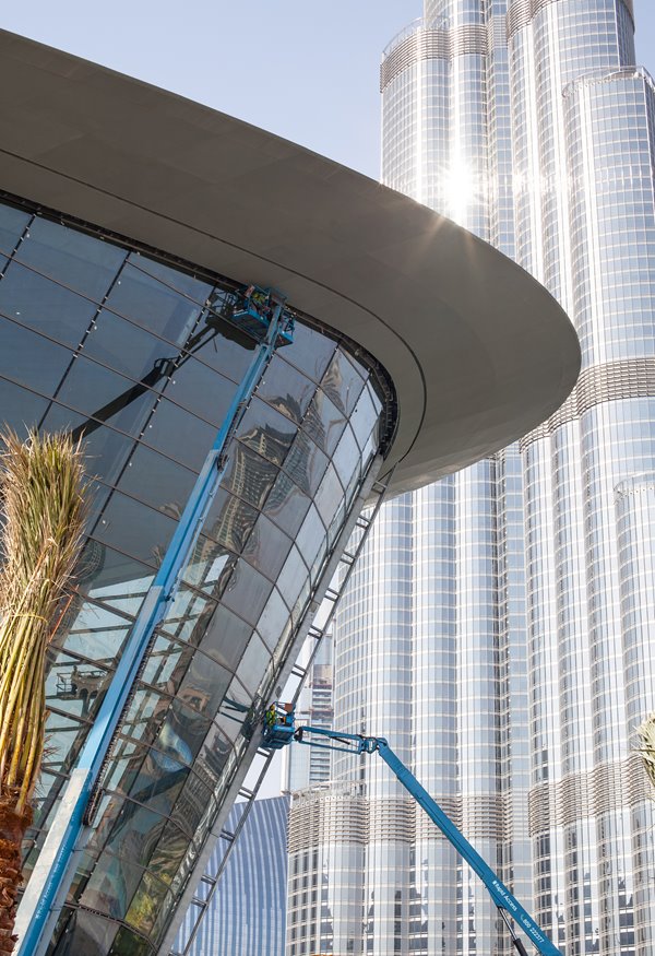 Dubai-Opera-House-maintenance.jpg